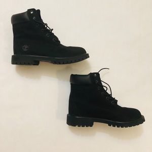 BIG KIDS' TIMBERLAND 6 INCH CLASSIC BOOTS